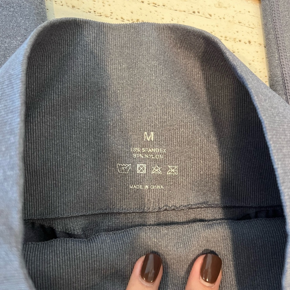 NVGTN Charcoal High-Waisted Leggings - Picture 2 of 2